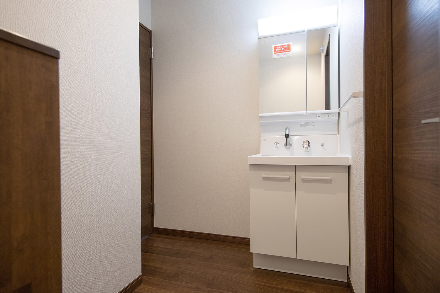 賃貸ガレージハウス|プレミアムガレージハウスの内部を特別公開!|洗面台