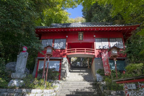 賃貸ガレージハウス|ICからの関東ドライブ|磯山弁財天